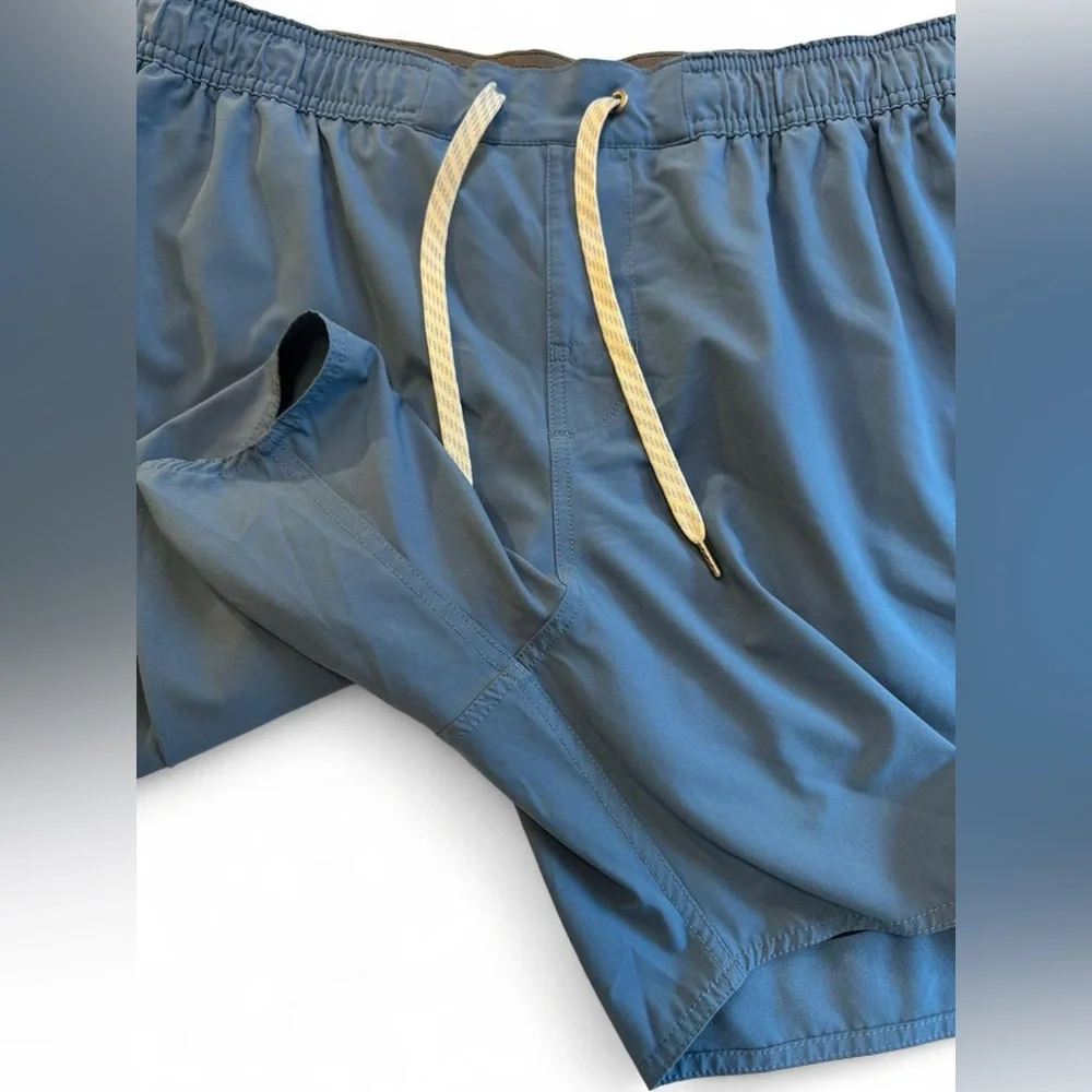 Vuori Trail Short 2.0 6” Inseam Blue / Heather Grey Mesh Trim XXL